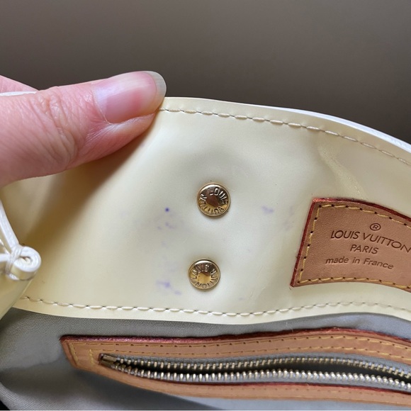 Louis Vuitton authentic small tote (white pearl colour) - Picture 7 of 13